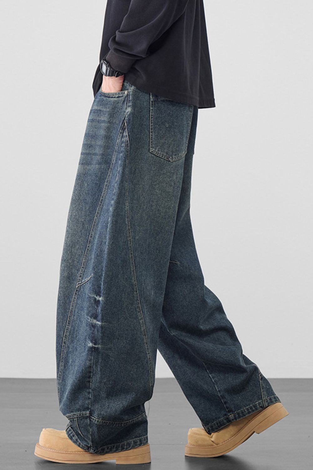 06490859-6e3f-4db9-b627-2f4e8063018a-Max